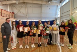 Новогодний турнир по большому теннису